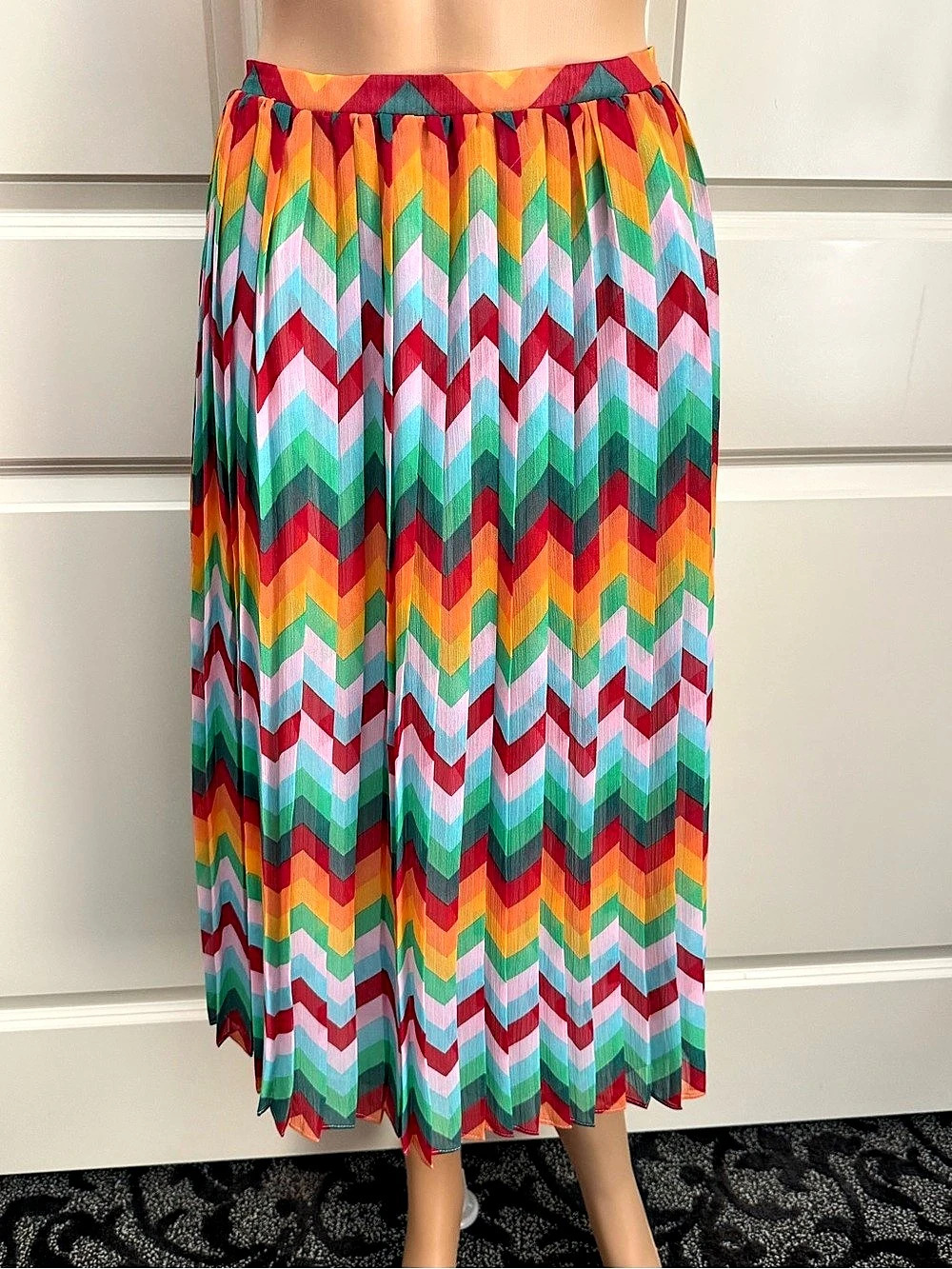 New Romeo & Juliet Multicolor Geometric Midi Skirt - Picture 6 of 9